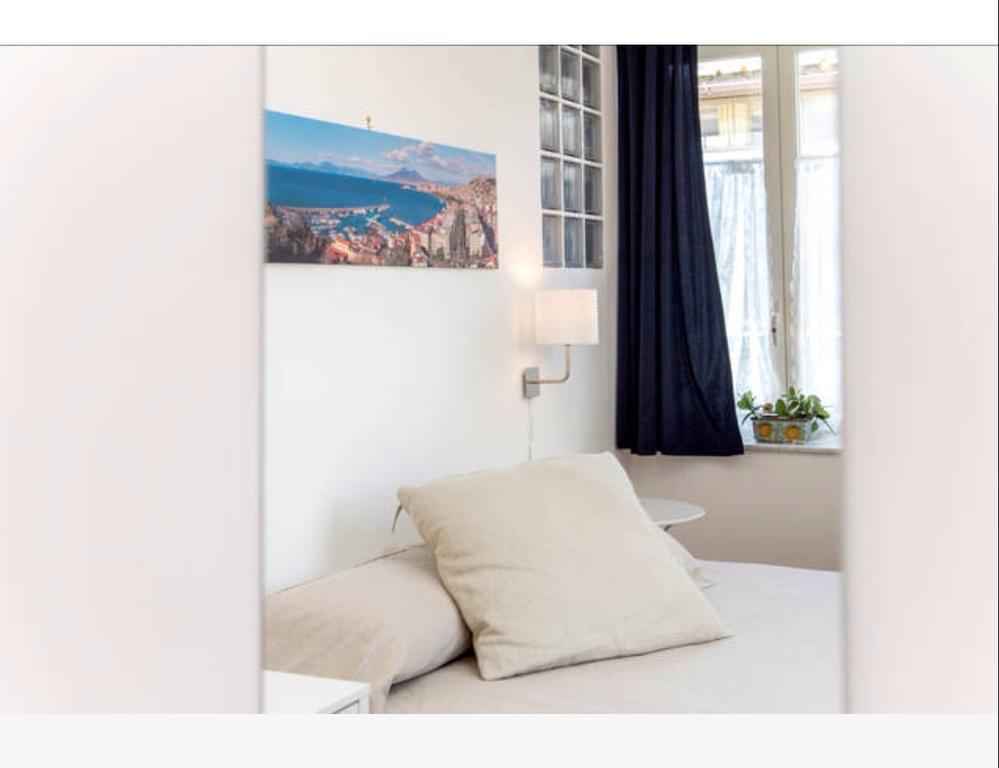 Terrazza Duomo Bed & Breakfast Наполи Стая снимка
