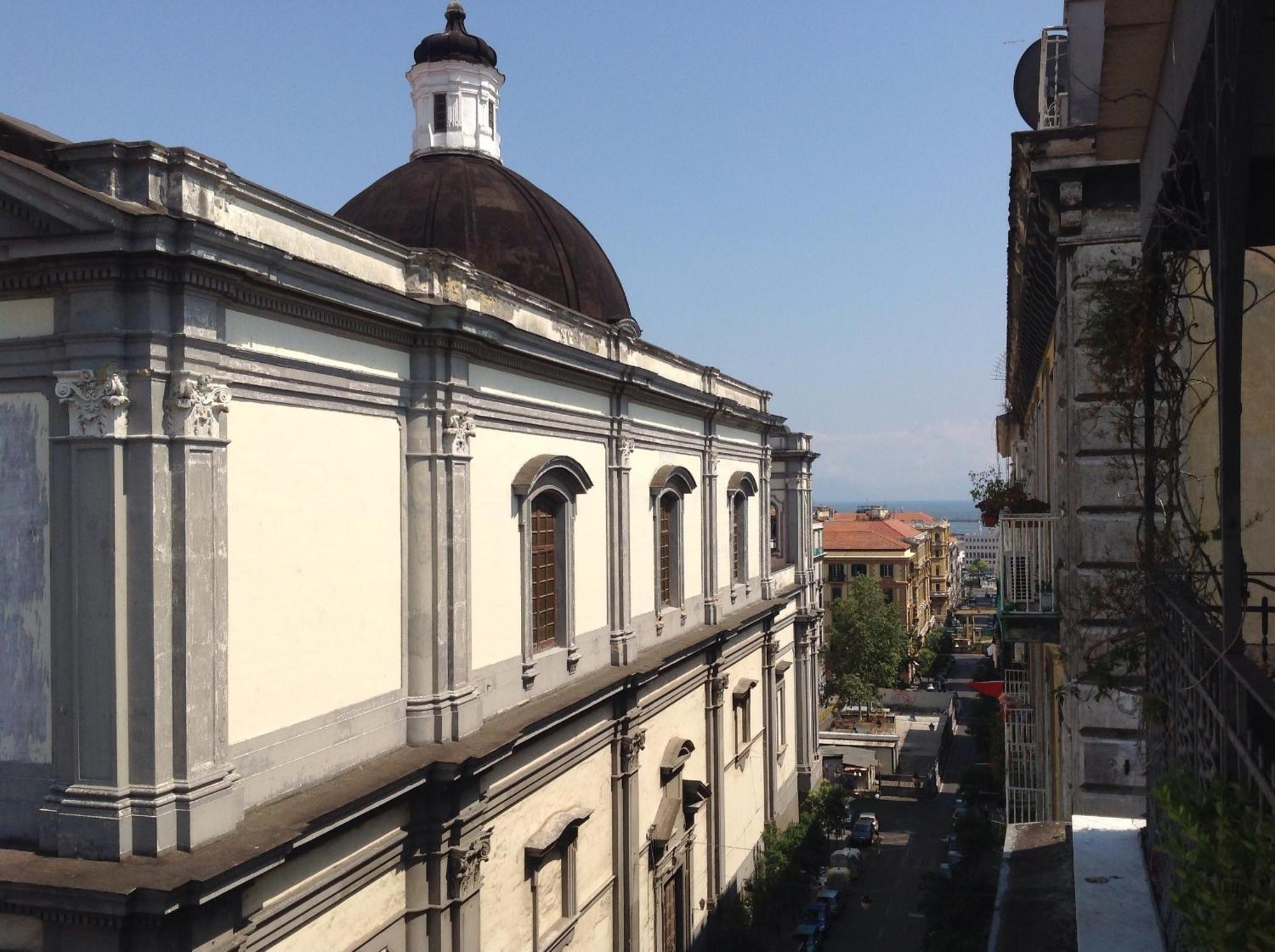 Terrazza Duomo Bed & Breakfast Наполи Екстериор снимка