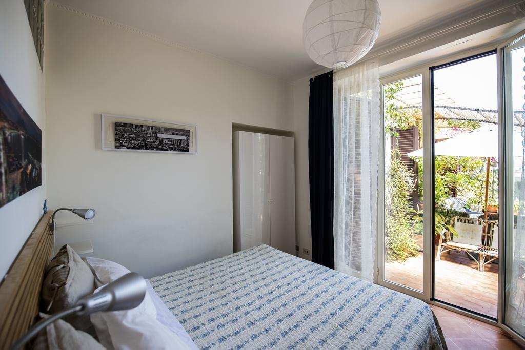 Terrazza Duomo Bed & Breakfast Наполи Екстериор снимка
