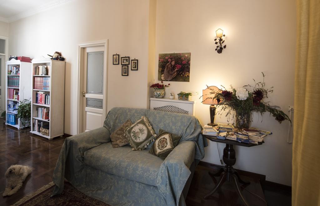 Terrazza Duomo Bed & Breakfast Наполи Екстериор снимка